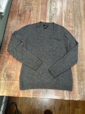 Forte Cashmere Charcoal Gray Cashmere V-neck Sweater